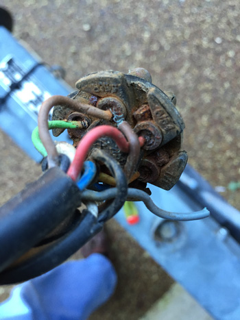 one corroded trailer plug